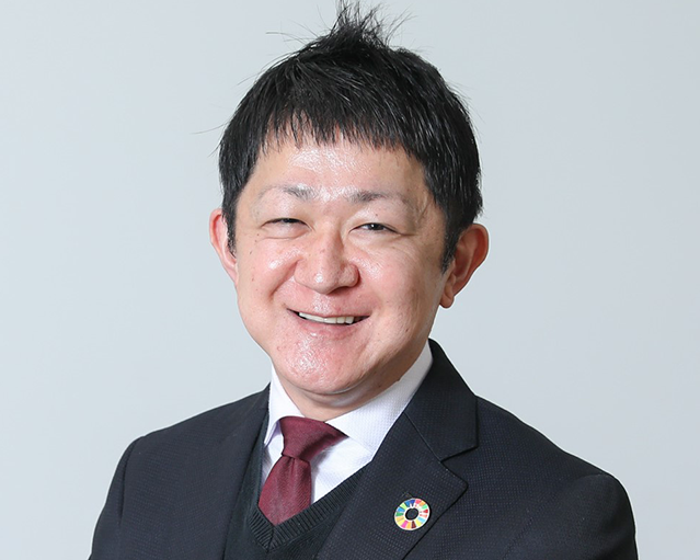 吉原慶 氏